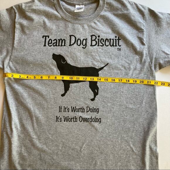 🆕 Team Dog Biscuit Black Labrador Gray Tee Shirt NWOT - Picture 7 of 8